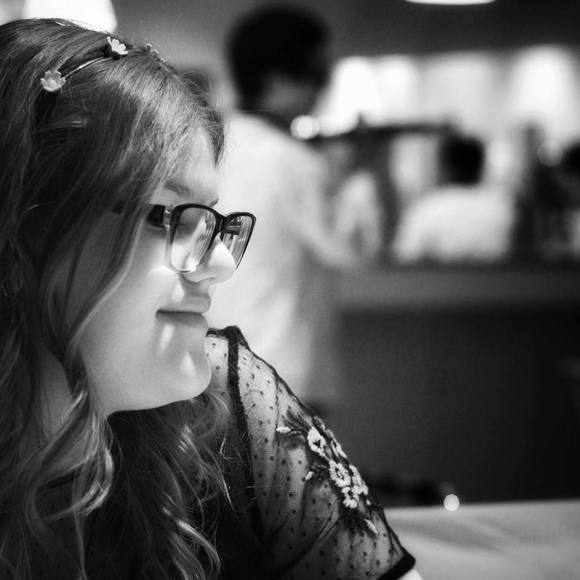 Meet your Posher, Aurora - Picture 1 of 1